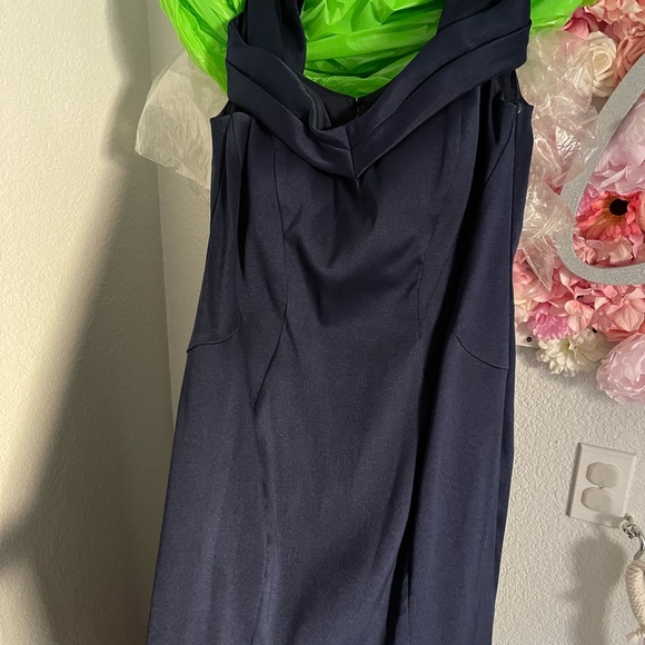 Formal Dress - Picture 2 of 3